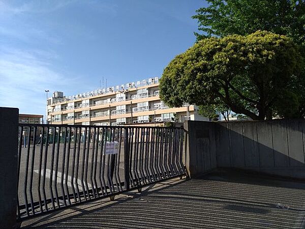 川口市立新郷南小学校 600m
