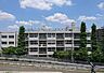 周辺：川口市立西中学校 950m