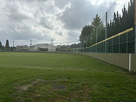 前田西野球場 420m