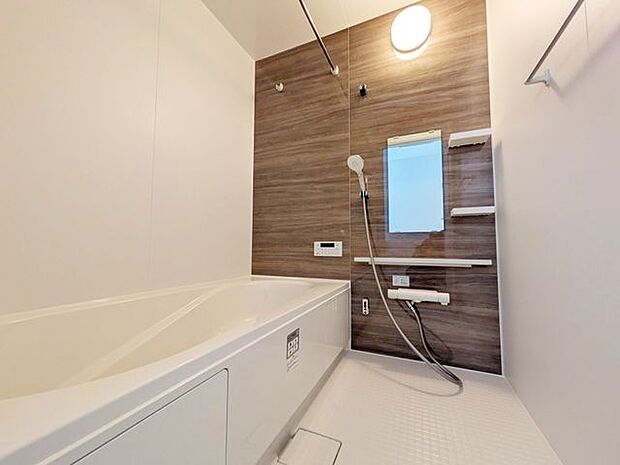 追焚機能があるので、冬場はすぐに温め直せて、水道代も節約できます。