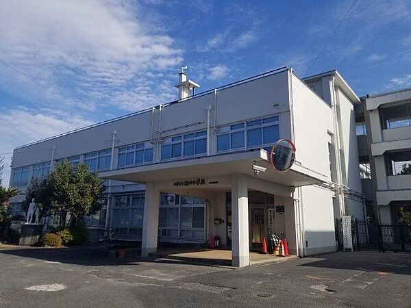 大津市立瀬田小学校 徒歩7分。 560m