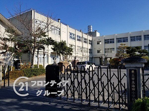 栗東市立治田小学校 徒歩17分。 1240m
