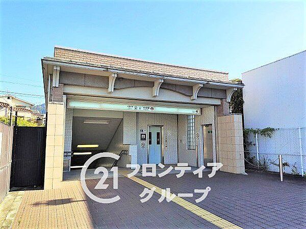 石田駅(京都地下鉄 東西線) 徒歩20分。 1480m