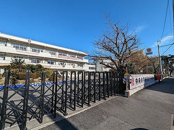 大津市立中央小学校 徒歩3分。 210m