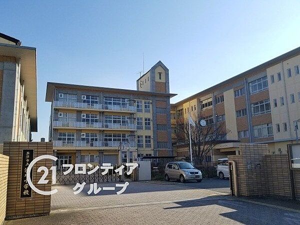草津市立渋川小学校 徒歩13分。 980m