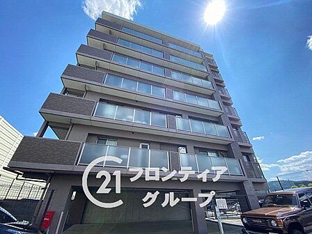 オートロック付きマンションで防犯設備が整っております。