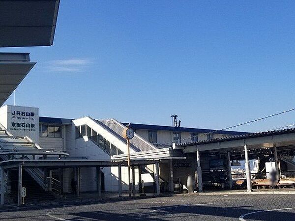 石山駅(JR西日本 東海道本線) 徒歩27分。 2350m