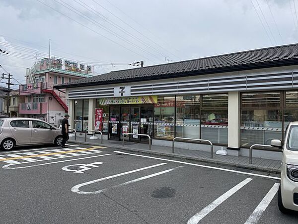 セブンイレブン大津坂本3丁目店 徒歩7分。 530m