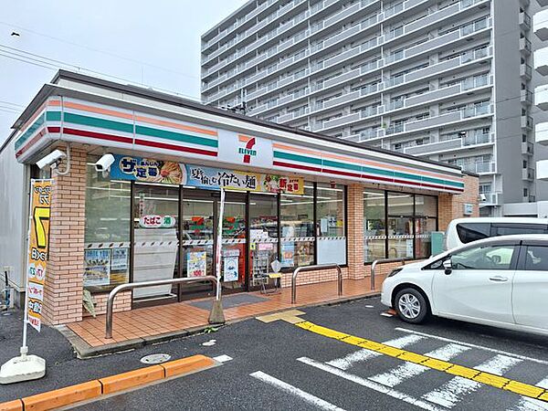 セブンイレブン栗東駅前店 徒歩6分。 410m