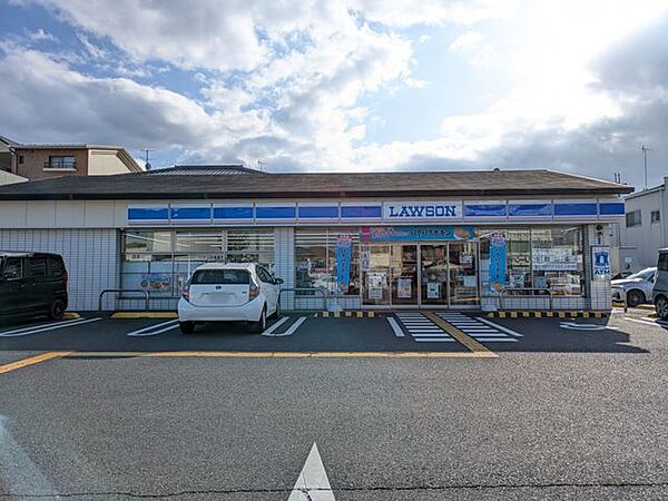 ローソン栗東小柿六丁目店 徒歩11分。 820m