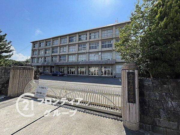 大津市立打出中学校 徒歩22分。 1750m