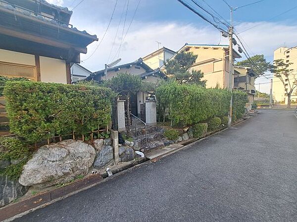 お好きなハウスメーカーで建築ができるため、設計の自由度が非常に高い土地です。素材や設備にもこだわって、家族のライフスタイルにぴったり合う住まいを追求できるのが魅力です
