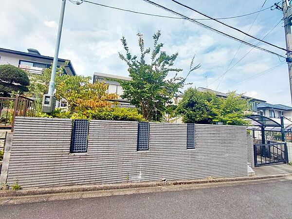 エリアの特性や周辺環境についての情報提供も行っています。物件だけでなく、地域の暮らしやすさも含めてご確認いただけます