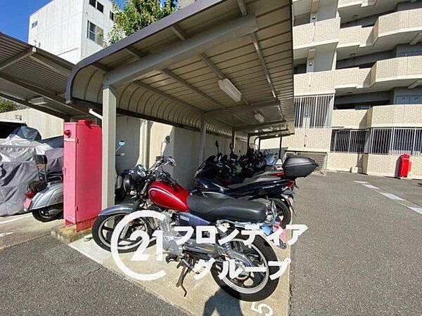 住宅購入の流れや必要な手続きについて、順を追ってご説明しています。はじめての方でも安心してご相談いただける環境を整えています