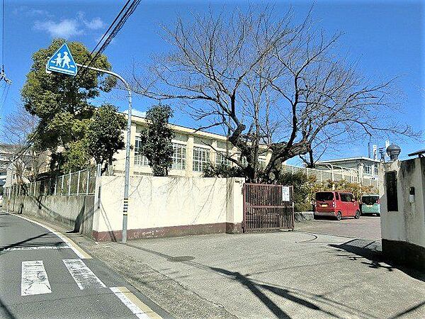 京都市立音羽小学校 徒歩28分。 2170m