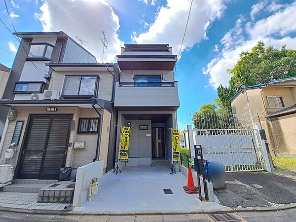 外観：326000191028