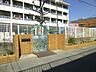 周辺：五条保育園言葉への興味や関心を育て、喜んで話したり聞いたりする態度を育てる。子どもが主体的にかかわれる環境を作り、様々な体験を通して、豊かな感性や創造力の芽生えを培う。 170m