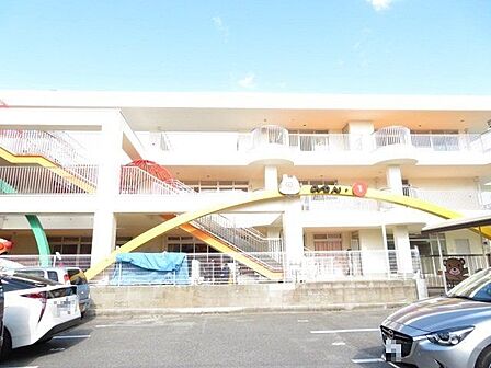 【葵第一幼稚園】幼保連携型認定こども園1歳から年長まで入園できます。子どもたちが素直に心を表現できる環境を作ることを第一に心がけています。 610m