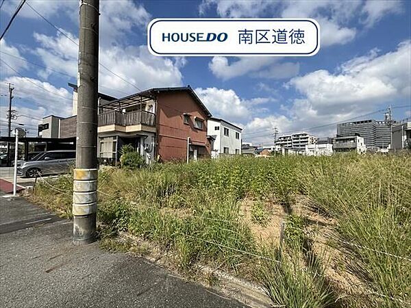 南向きにつき日当たり良好です◎建築条件が無い土地ですのでお好きなハウスメーカーで建築可能です！