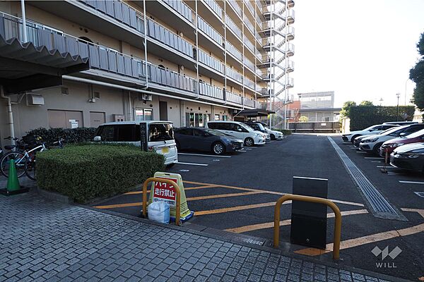 敷地内駐車場（屋外平面式）