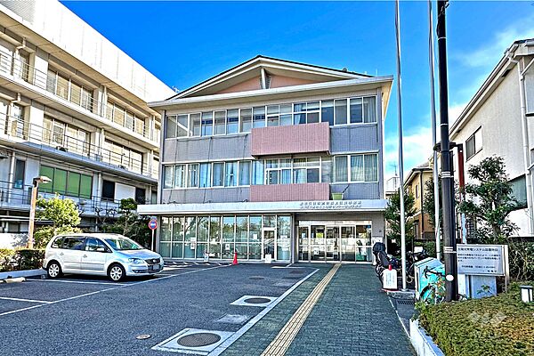 志村坂上区民事務所の外観