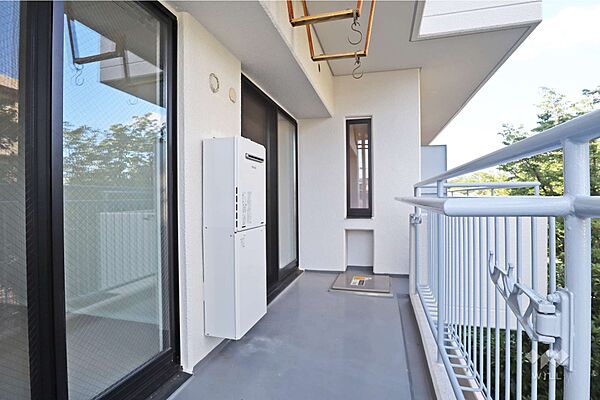 東側バルコニー［2026年8月4日撮影］