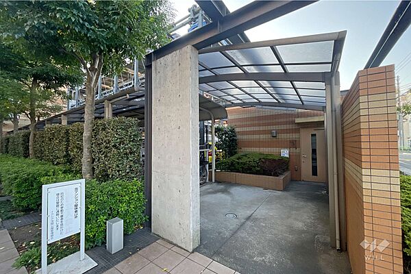 駐輪場（屋根付き）