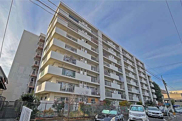 東建西が丘マンションの外観（南東側から）