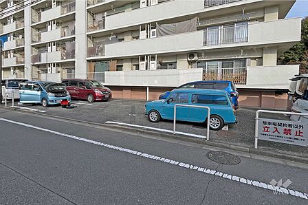 敷地内駐車場(屋外平面式)