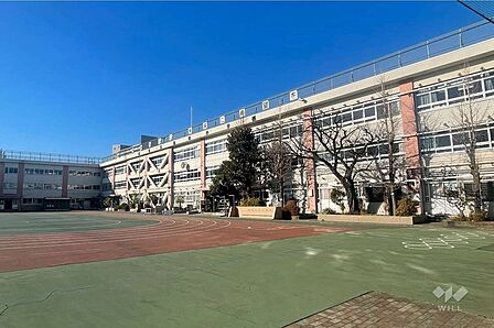 豊川小学校[公立]の外観