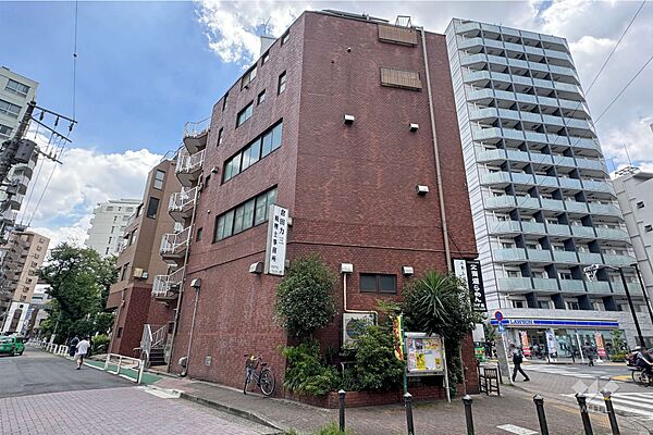 キャニオンマンション第2板橋の外観（北側から）