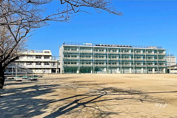 幸並中学校[公立]の外観