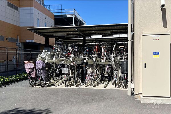 駐輪場（屋根付き）