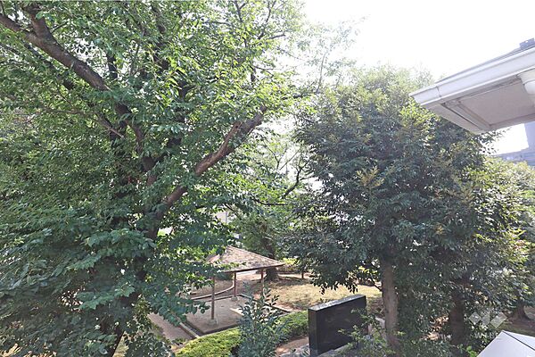 バルコニーを拡大表示