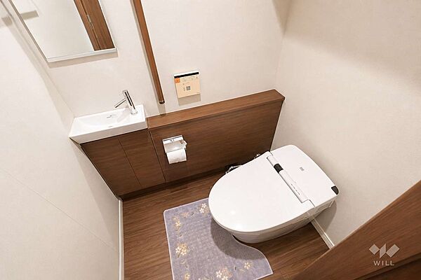 トイレ手洗い場もあり、スッキリした空間になっています。※当写真はCG処理により家具等を消しております。