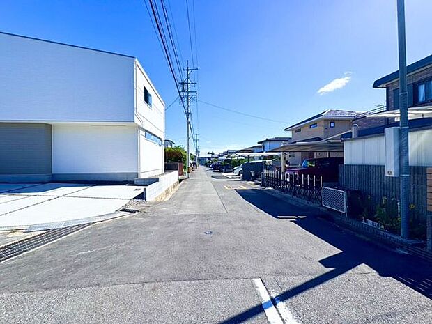 前面道路含む現地写真