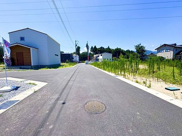 前面道路含む現地写真