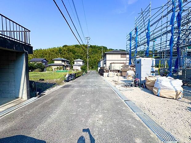 前面道路含む現地写真