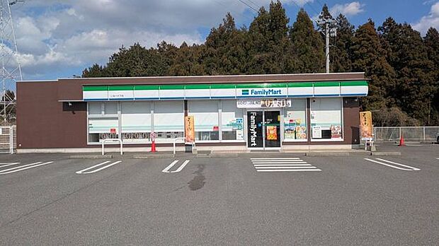 ファミリーマートいなべ久下店 1470m