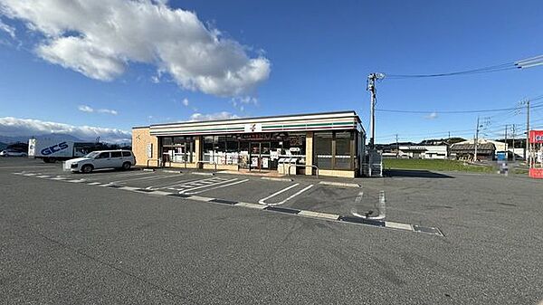 セブン-イレブン桑名坂井橋店 1150m