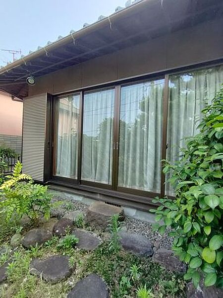リビングの窓からの見晴らしを是非現地でご確認ください