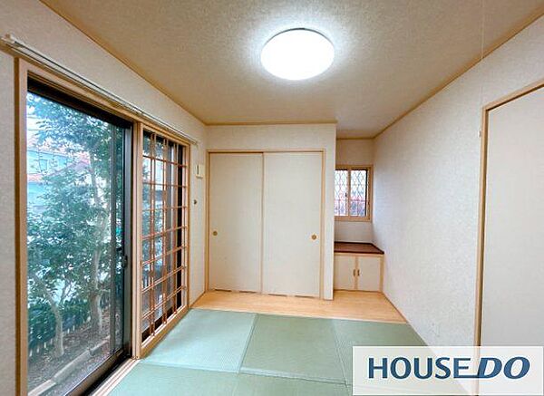 日差しの差し込む明るい部屋は光熱費も節約できます。