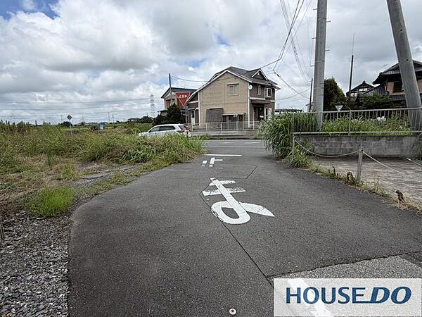 使い勝手のよい、二方道路です。