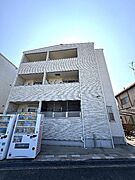 園田駅より徒歩11分 3階 築6年10ヶ月の賃貸物件