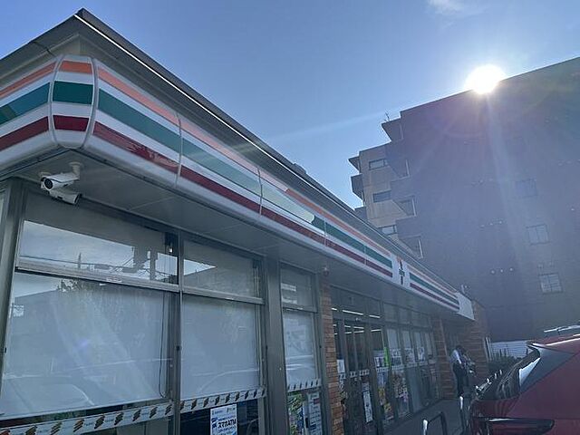 3 / 21
