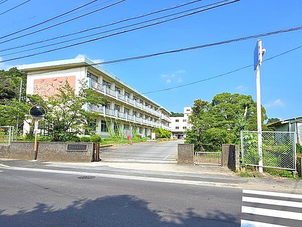 「市原市立有秋東小学校」まで約1900ｍ