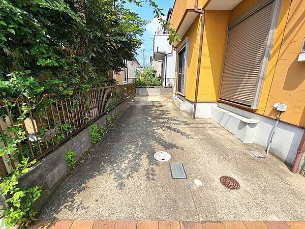 縦列２台駐車可能です※車種による
