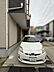 駐車場：プリウスを駐車しております。