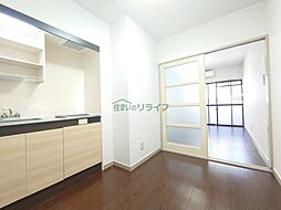 小田急小田原線 千歳船橋駅 徒歩12分の賃貸マンション 1階1Kのリビング/ダイニング