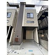 元住吉駅より徒歩7分 築3年4ヶ月 3階建の賃貸物件